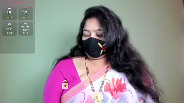 neelu-hoty online show from July 17, 9:27 am