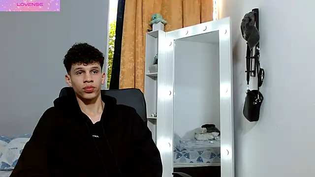 jeff ross online show from December 15, 9:20 pm