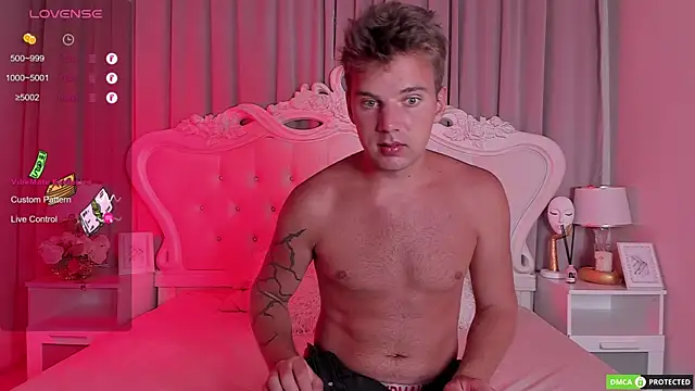 ArthurWhitee online show from November 27, 3:19 am