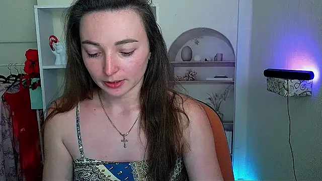 Snapshot of _Barbie_Kiss_ chatting on June 17, 3:13 pm Barbie Kiss online show from June 17, 3:13 pm