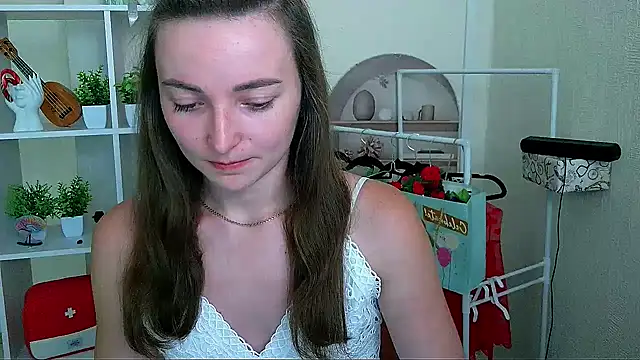 Snapshot of _Barbie_Kiss_ chatting on July 2, 10:21 am Barbie Kiss online show from July 2, 10:21 am