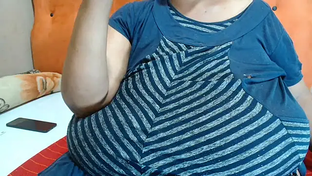 tinagiant online show from October 15, 8:25 am