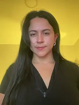 Snapshot of CoralineKam1 chatting on February 23, 9:37 pm CoralineKam1 online show from February 23, 9:37 pm