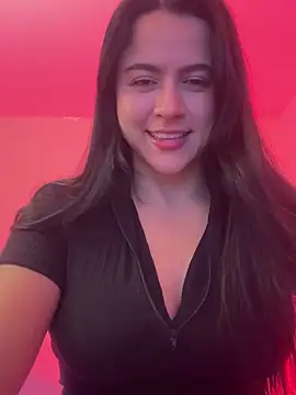 Snapshot of CoralineKam1 chatting on February 28, 11:34 pm CoralineKam1 online show from February 28, 11:34 pm