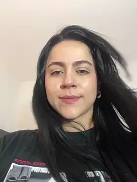 Snapshot of CoralineKam1 chatting on March 2, 2:43 pm CoralineKam1 online show from March 2, 2:43 pm