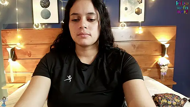 dahiana spark online show from November 13, 8:08 pm