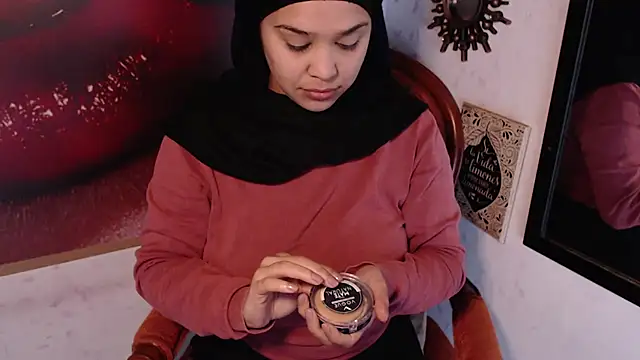 Snapshot of VenussTits97 chatting on December 3, 11:13 pm VenussTits97 online show from December 3, 11:13 pm