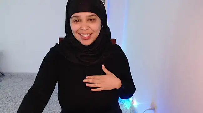 Snapshot of VenussTits97 chatting on February 19, 11:25 pm VenussTits97 online show from February 19, 11:25 pm