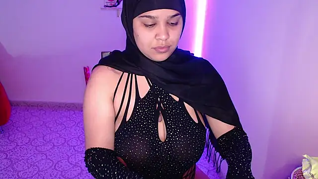 Snapshot of VenussTits97 chatting on March 20, 12:08 am VenussTits97 online show from March 20, 12:08 am