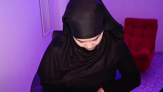 Snapshot of VenussTits97 chatting on September 30, 6:46 pm VenussTits97 online show from September 30, 6:46 pm