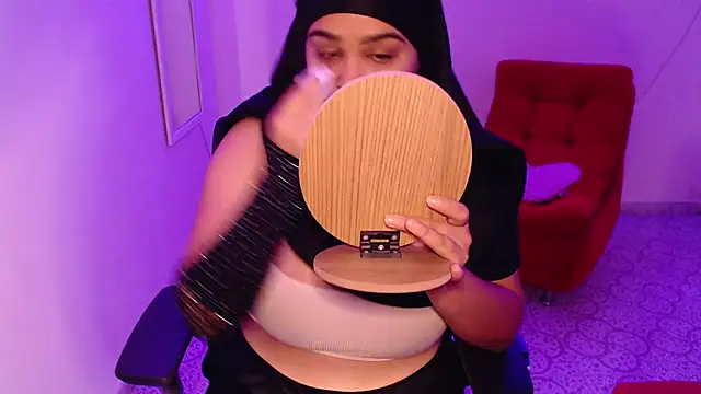 Snapshot of VenussTits97 chatting on October 24, 5:20 pm VenussTits97 online show from October 24, 5:20 pm