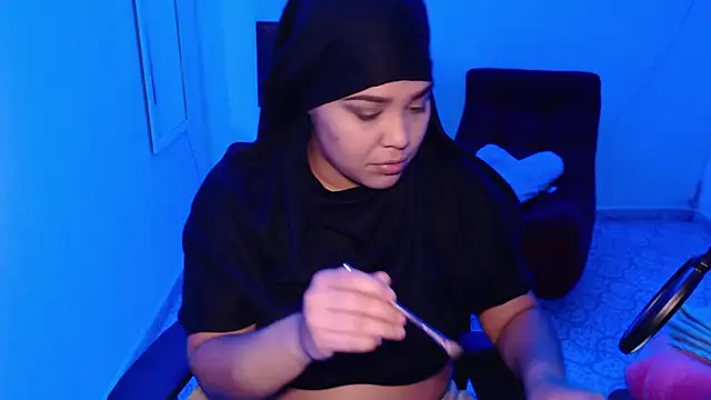 Snapshot of VenussTits97 chatting on November 10, 4:39 pm VenussTits97 online show from November 10, 4:39 pm