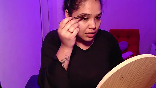 Snapshot of VenussTits97 chatting on March 2, 11:22 pm VenussTits97 online show from March 2, 11:22 pm