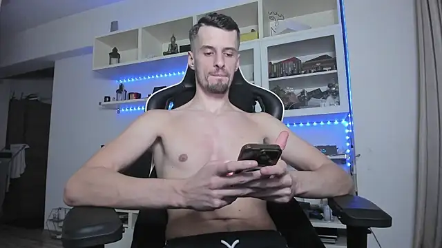 ToddClaytonn online show from December 2, 5:08 pm