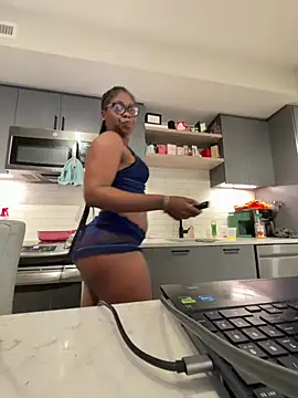 Naomiruty online show from May 25, 4:29 am
