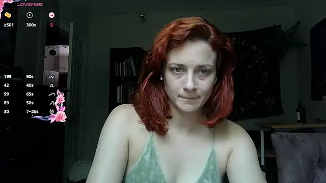Snapshot of Aria_Fields chatting on July 29, 6:39 pm Aria Fields online show from July 29, 6:39 pm