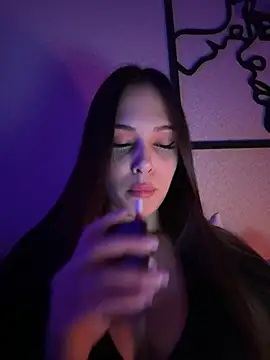 Snapshot of EricaWalls chatting on December 11, 9:01 pm EricaWalls online show from December 11, 9:01 pm