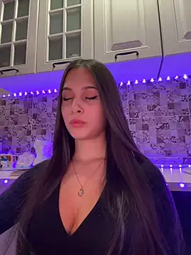 Snapshot of EricaWalls chatting on December 22, 10:36 pm EricaWalls online show from December 22, 10:36 pm