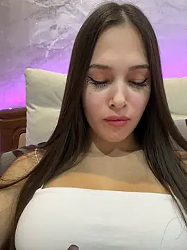 Snapshot of EricaWalls chatting on January 28, 6:17 pm EricaWalls online show from January 28, 6:17 pm