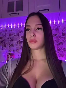 Snapshot of EricaWalls chatting on February 9, 9:06 pm EricaWalls online show from February 9, 9:06 pm