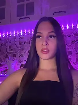 Snapshot of EricaWalls chatting on February 11, 1:41 am EricaWalls online show from February 11, 1:41 am