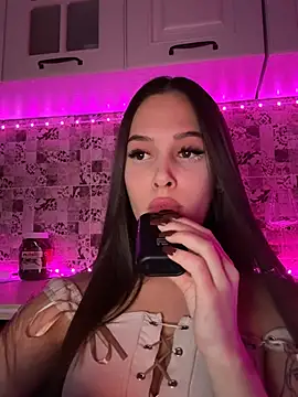 Snapshot of EricaWalls chatting on February 15, 7:17 pm EricaWalls online show from February 15, 7:17 pm