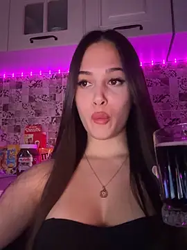 Snapshot of EricaWalls chatting on March 13, 9:05 pm EricaWalls online show from March 13, 9:05 pm