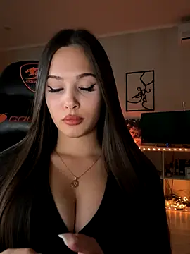 Snapshot of EricaWalls chatting on September 13, 7:57 pm EricaWalls online show from September 13, 7:57 pm