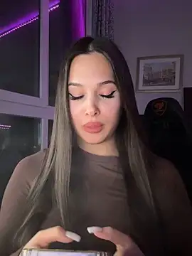 Snapshot of EricaWalls chatting on November 27, 10:01 pm EricaWalls online show from November 27, 10:01 pm