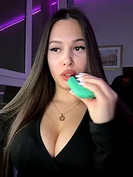 Snapshot of EricaWalls chatting on December 1, 5:18 pm EricaWalls online show from December 1, 5:18 pm