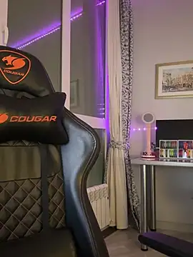 EricaWalls online show from January 16, 8:57 pm