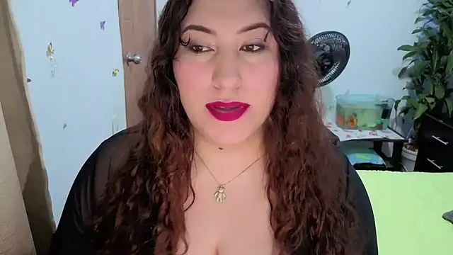 Snapshot of catalina_boobs chatting on July 9, 11:31 pm catalina boobs online show from July 9, 11:31 pm