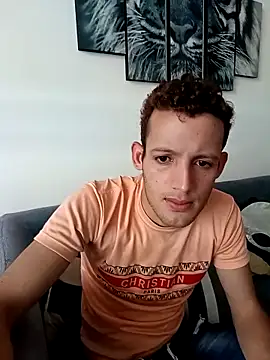Snapshot of Duvan_Martinez23 chatting on April 3, 9:02 pm Duvan Martinez23 online show from April 3, 9:02 pm
