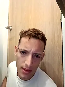Snapshot of Duvan_Martinez23 chatting on April 21, 9:37 am Duvan Martinez23 online show from April 21, 9:37 am