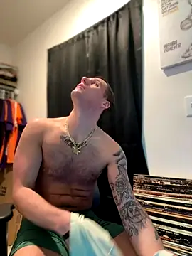 Snapshot of PeytonJohnn chatting on November 20, 10:53 pm PeytonJohnn online show from November 20, 10:53 pm