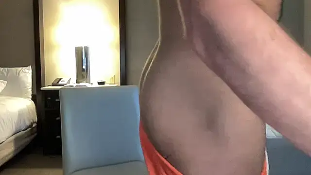 Snapshot of PeytonJohnn chatting on December 14, 12:32 pm PeytonJohnn online show from December 14, 12:32 pm