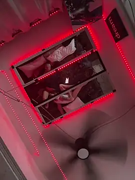 PeytonJohnn online show from March 6, 3:52 pm