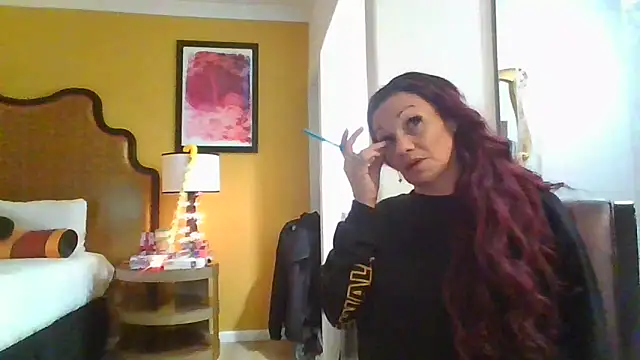 ALLURET4U online show from December 21, 7:13 am