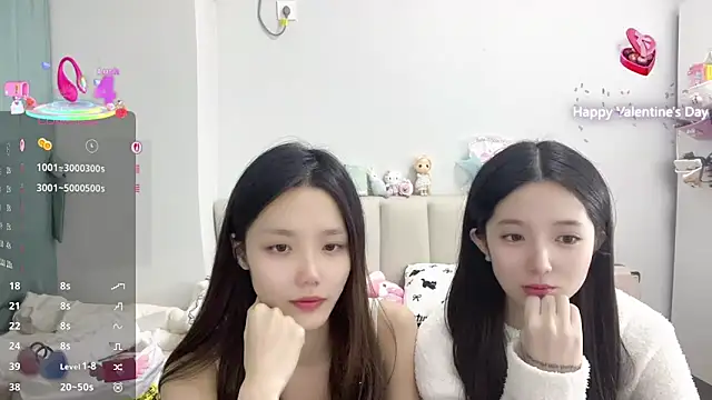 Snapshot of Puff-521 chatting on November 26, 1:56 pm Puff-521 online show from November 26, 1:56 pm