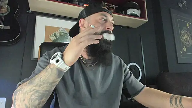 axxelrich  online show from February 15, 7:27 am