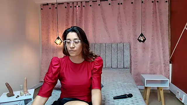 Snapshot of VioletaScott_ chatting on January 16, 8:25 pm VioletaScott online show from January 16, 8:25 pm