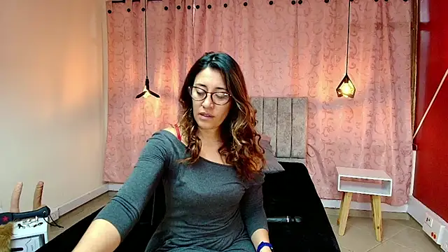 Snapshot of VioletaScott_ chatting on March 10, 1:54 pm VioletaScott online show from March 10, 1:54 pm