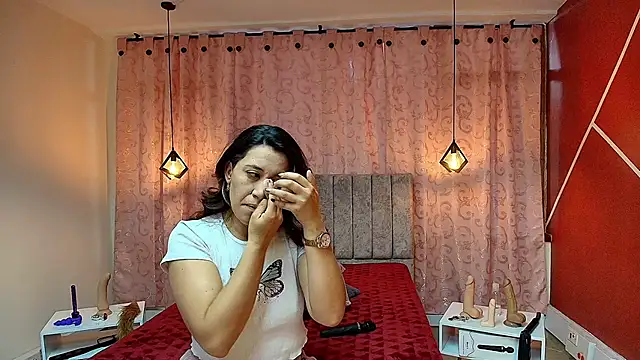 Snapshot of VioletaScott_ chatting on September 29, 1:38 pm VioletaScott online show from September 29, 1:38 pm