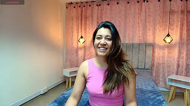 Snapshot of VioletaScott_ chatting on October 6, 1:08 pm VioletaScott online show from October 6, 1:08 pm