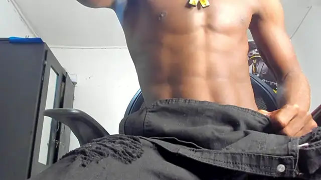 Snapshot of darwinjhonson chatting on January 9, 4:06 pm darwinjhonson online show from January 9, 4:06 pm