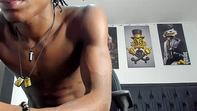 Snapshot of darwinjhonson chatting on March 15, 1:19 am darwinjhonson online show from March 15, 1:19 am