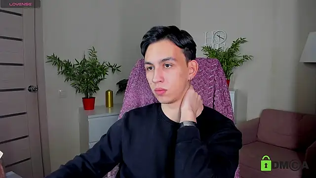 Ul Tima online show from December 15, 9:53 pm