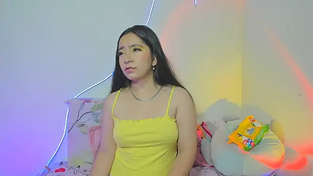 litle mily  online show from October 30, 9:26 pm