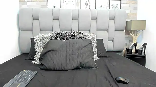 Snapshot of KariinaTaylor chatting on June 30, 6:09 pm KariinaTaylor online show from June 30, 6:09 pm