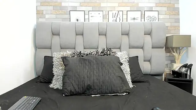 Snapshot of KariinaTaylor chatting on July 2, 6:47 pm KariinaTaylor online show from July 2, 6:47 pm